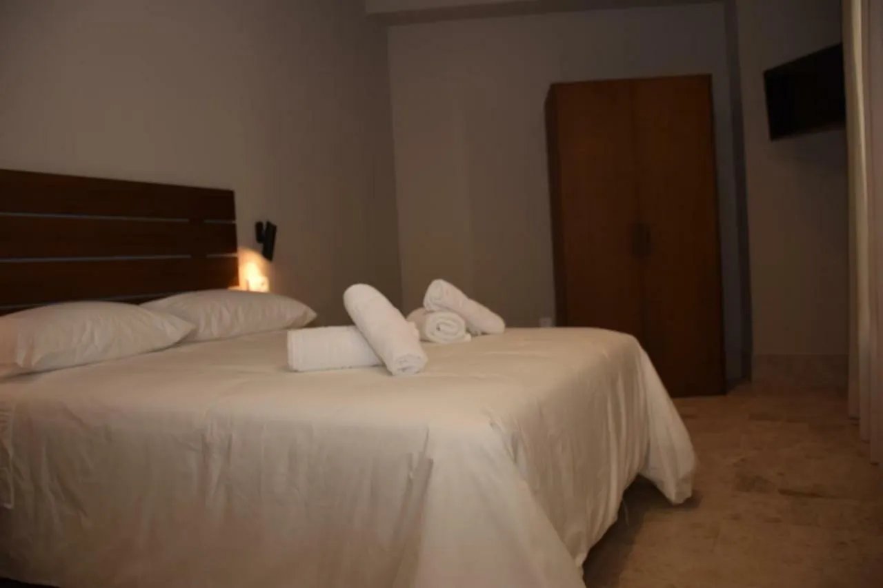 Chacon Apartments & Suites إِستيبونا 0*,