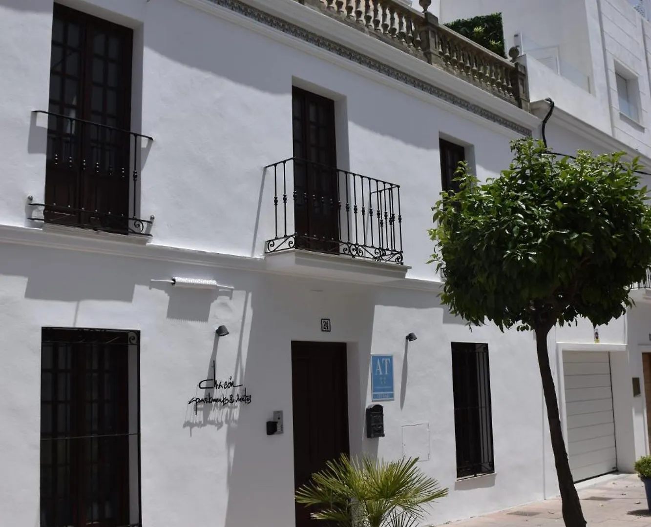 Chacon Apartments & Suites Estepona Spain