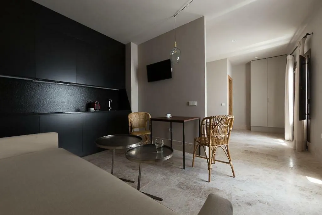 Chacon Apartments & Suites Estepona